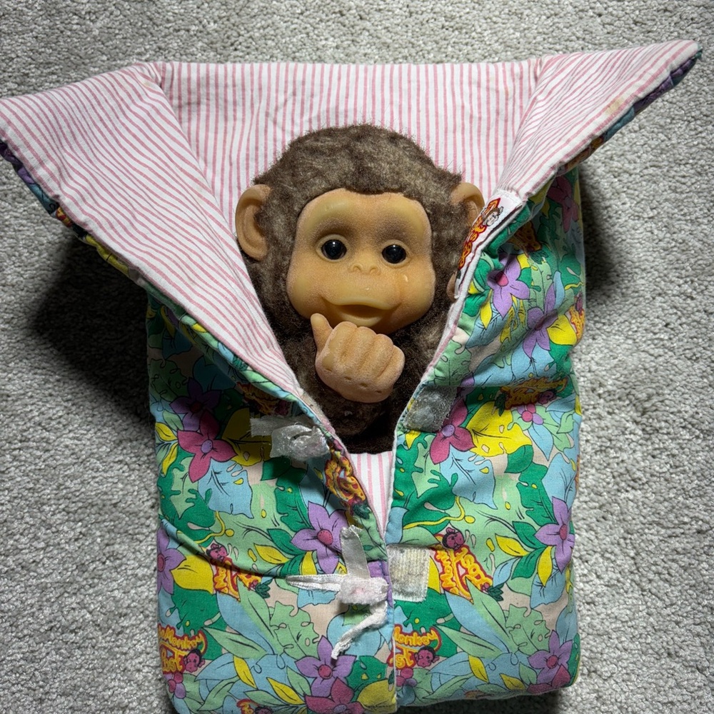 Vintage Little Monkey Lost Puppet in Jungle Blanket‎ 11" Soft Toy 1990s